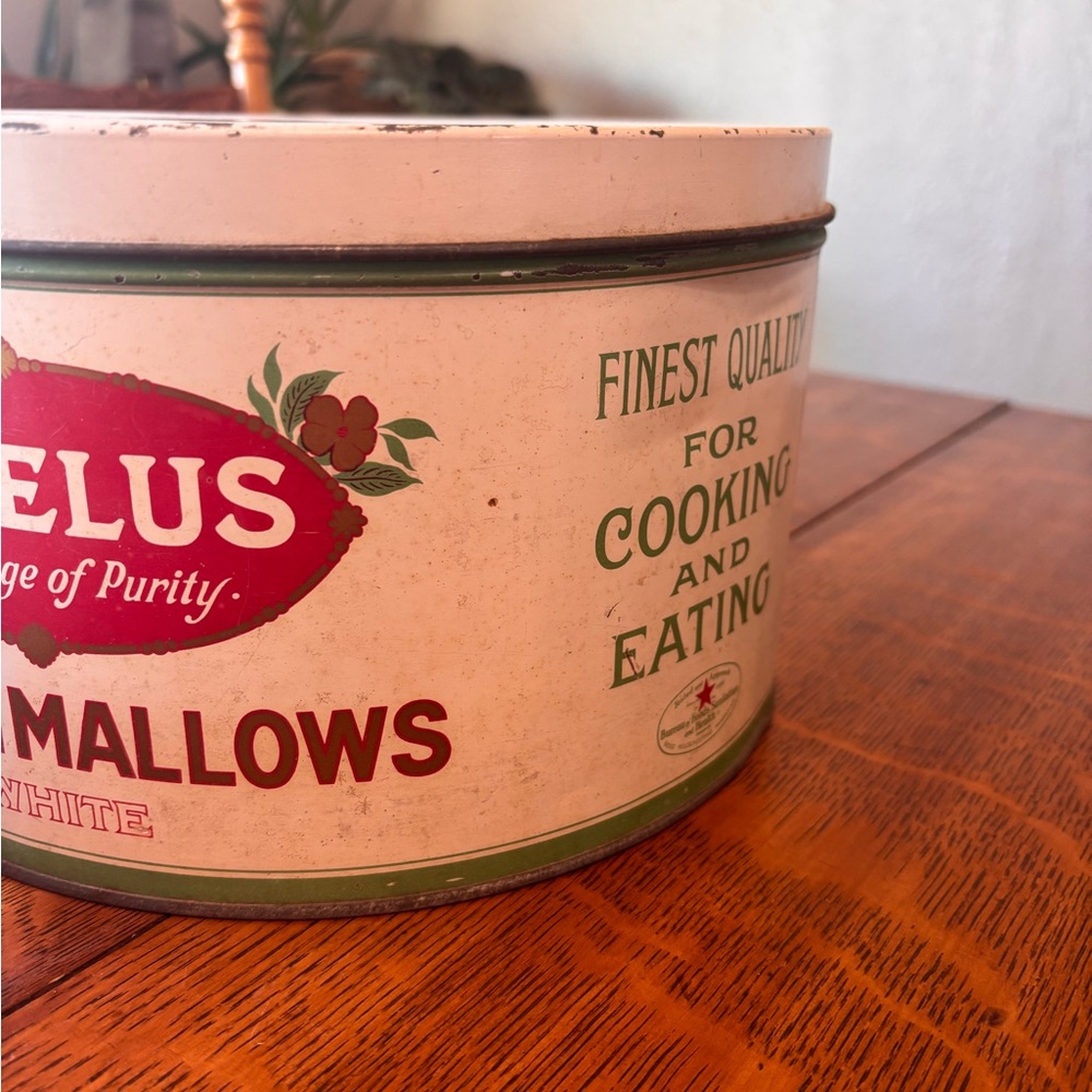 Angelus Marshmallows Tin - Picture 3 of 15